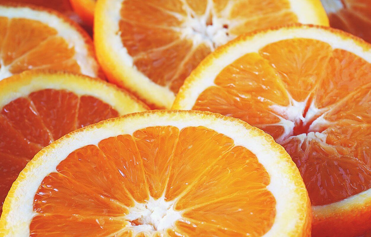 Orangen aufgeschnitten